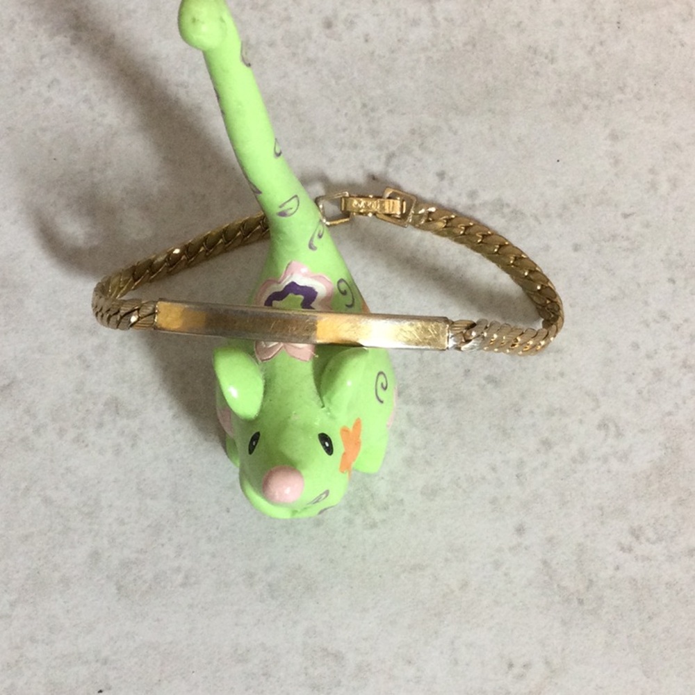Avon Gold chain bar link bracelet